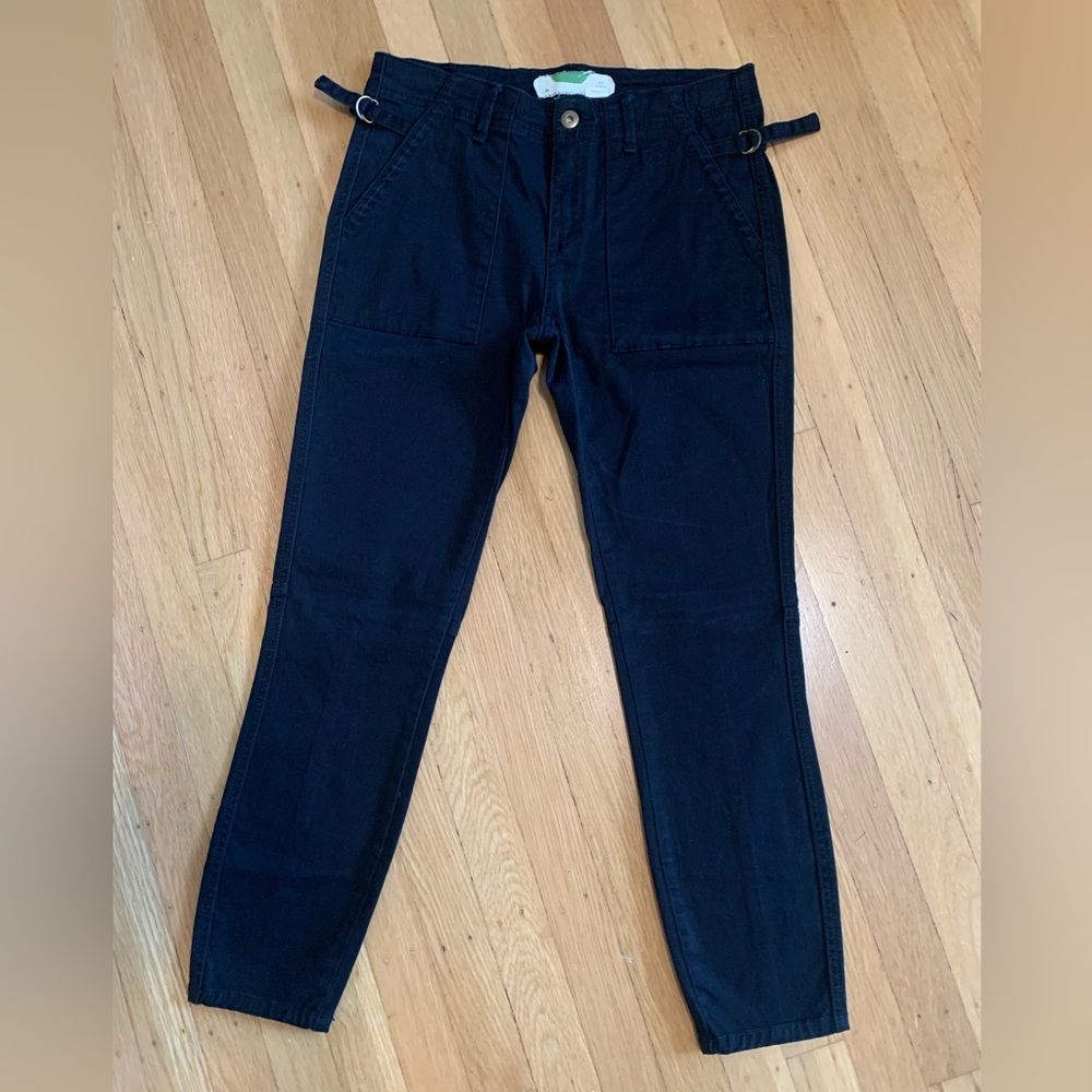 EUC ANTHROPOLOGIE Black Crop Cargo Pants Size 28P